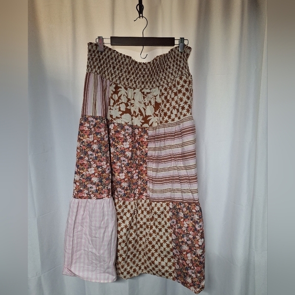 Universal Thread Dresses & Skirts - Universal Thread Brown and White Quilted Skirt